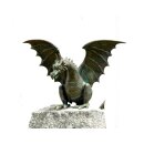 Gartendeko: Bronzefigur Drachenvogel Terrador auf Granitfindling, Wasserspeier/Brunnen, ca. 50 cm hoch - Maul