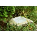 Gartendeko: Vogeltränke aus Granit ohne Figuren...