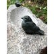 Gartendeko Figur: Bronzefigur Garten,  Vogeltränke mit 2  Bronzevögeln, ca. 30 cm breit - mit rötlichem Stein, Bronze und Naturstein winterfest, original Rottenecker Objekt