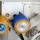 Elektrischer Hand Flaschen-Etikettierer Edykedy EK100, zum einfachen Etikettieren von Flaschen   Gläsern, Konserven-Dosen oder andere Zylinder, für ein Vorder-Etikett, made in Germany (Versand kostenfrei *)