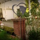 Herz Katze mit Erdspieß lackiert in Grau