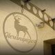 Gartendeko: Aufhänger Hirsch "Hereinspaziert", Willkommen Türschild Metall, Beige lackiert, ca. 30cm groß, 2mm dicker Stahl, original Rottenecker Objekt