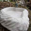 Vogeltränke aus Steinguss Herz mit Rottenecker Art.-Nr. 89003 Bronze-Eisvogel, Flügel geschlossen