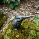 Gartendeko Figur: Bronzefigur Garten,  Eisvogel groß, 13,5 cm, Flügel geschlossen, auf Schiefer-Stein mit eingrabbarem Beton-Standfuß, original Rottenecker Objekt