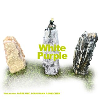 Gartendeko: Rottenecker Bronzefigur Froschkönig  klein sitzend, Höhe etwa 17cm, Naturstein Farbe Weiß / Purple, ca 60cm hoch