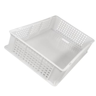 Stapelbarer lebensmittelechter Behälter (mit optionalem Deckel): "Professional Box", Eurobox-Fomat  600x400mm x 13cm Höhe, seitlich gelocht , Boden gschlossen, lebensmittelecht,  Lebensmittel-Behälter/ Agrar-Kleinkiste aus  PE-HD ungefärbt, made in EU