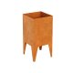 Pierna 4 Corten Metallblumentopf, Design-Objekt aus Corten-Stahl, Materialdicke 2mm, 45x45x90 cm, Blumenkübel auf Füßen/Beinen (unterfahrbar/anhebbar), rostig, made in EU