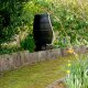 YERD Regenfass Set: 170 l Regentonne Wassertank, schwarz, Fass mit passendem Untergestell 170 Liter (100 cm Hoch)