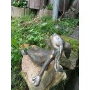 Gartendeko Figur: Bronzefigur Garten,  Mads der Hase, Wasserspeier/Brunnen, 30 cm hoch, original Rottenecker Objekt