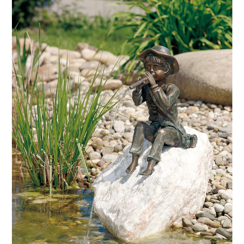 Gartendeko Figur: Bronzefigur Garten,  Toni, Wasserspeier/Brunnen,  32 cm hoch 	 
		 (Bronzefigur,Bronzeskulptur,Gartenfigur)  
	