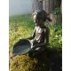 Gartendeko: Bronzefigur Mädchen sitzend, Sara, Wasserspeier/Brunnen, 33 cm hoch