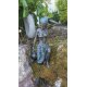 Gartendeko Figur: Bronzefigur Garten,  Frau sitzend / kniend, Letizia klein, Wasserspeier Frau, 35 cm hoch - Stil klassisch