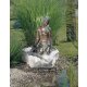 Gartendeko Figur: Bronzefigur Garten, Frau sitzend / kniend, Alena auf Wasserfallstein, Wasserspeier Frau, 98 cm hoch
