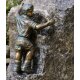 Gartendeko Figur: Bronzefigur Bergsteiger Arne mini, 21 cm hoch - Kopf nach rechts gedreht