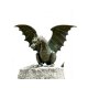 Gartendeko: Bronzefigur Drachenvogel Terrador auf Granitfindling, Wasserspeier/Brunnen, ca. 50 cm hoch