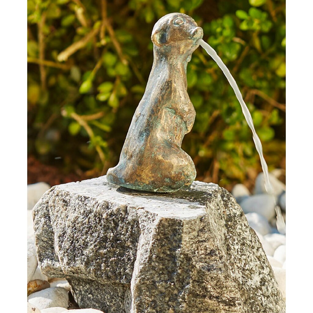 Gartendeko: Bronzefigur Erdmännchen klein wsp. auf Granit 	 
		 (Bronze, Figur, Garten)  
	