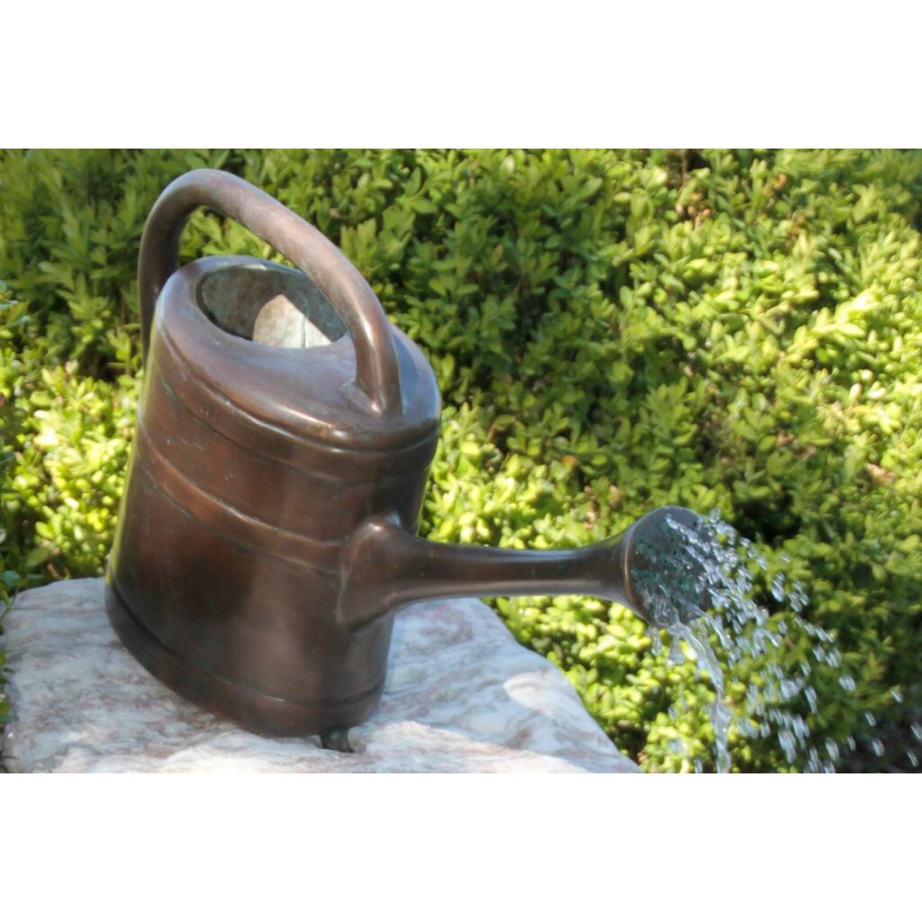 Gießkanne Wasserspeier / Brunnen aus Bronze,  Höhe 32cm 	 
		 (Bronze, Figur, Garten)  
	